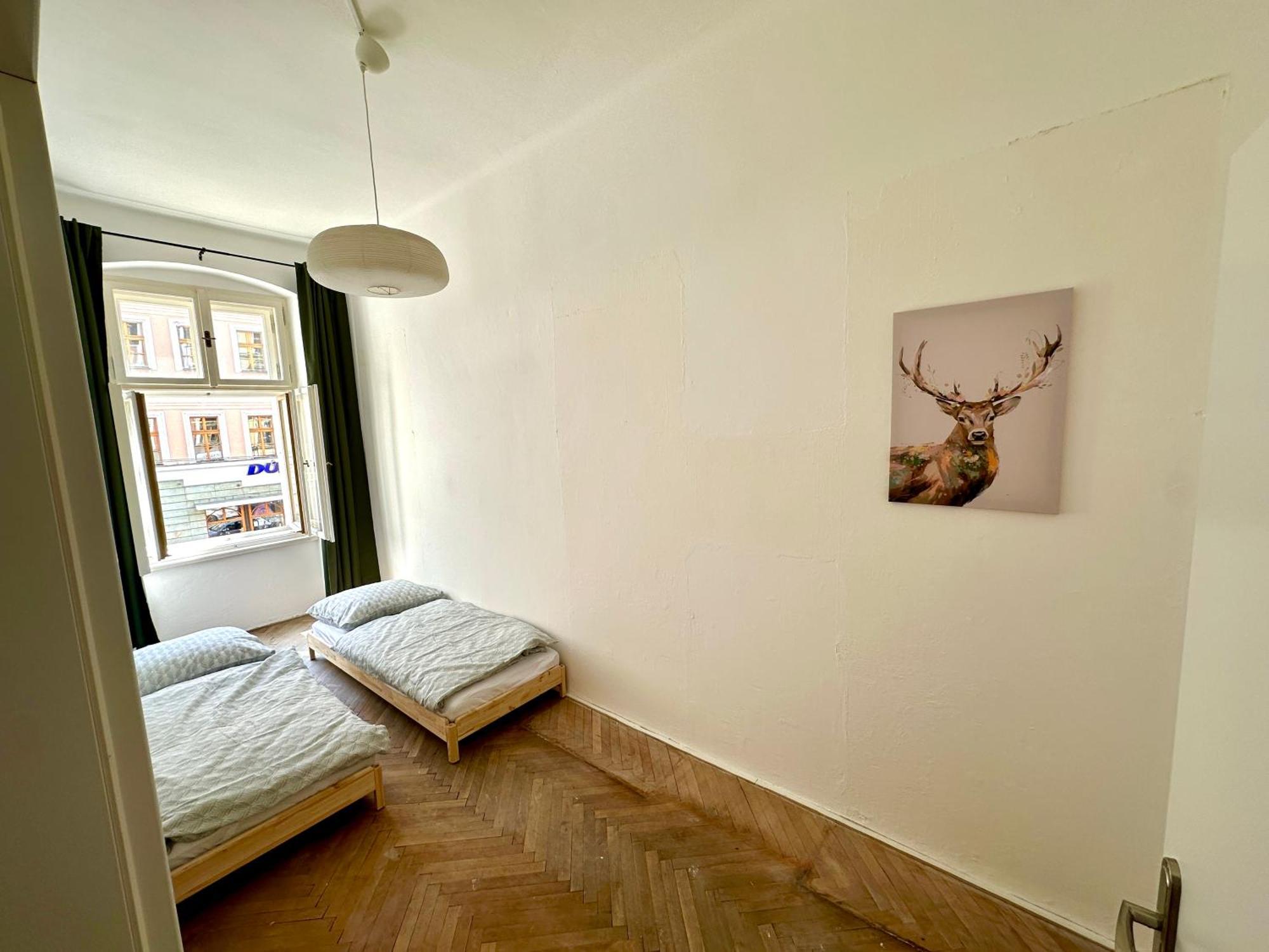Appartement Location In Prague! 4 Bedrooms And Super Host! *