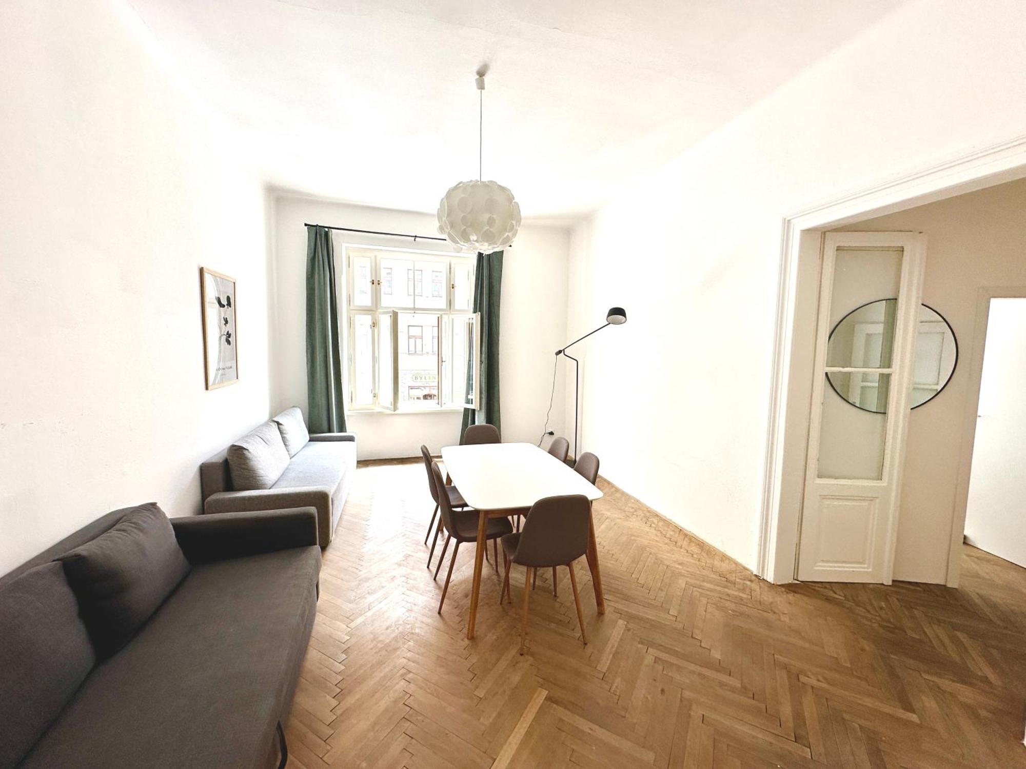Appartement Location In Prague! 4 Bedrooms And Super Host! Praag